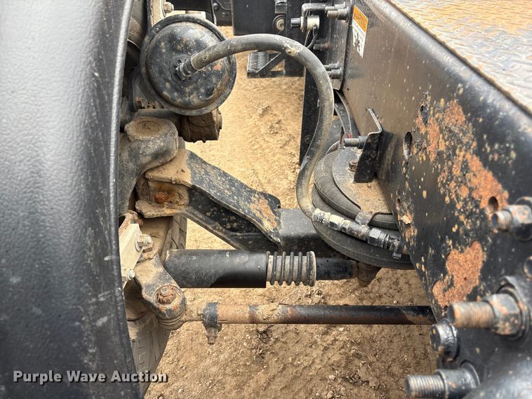 image for item FG2532 2011 Freightliner Coronado semi truck