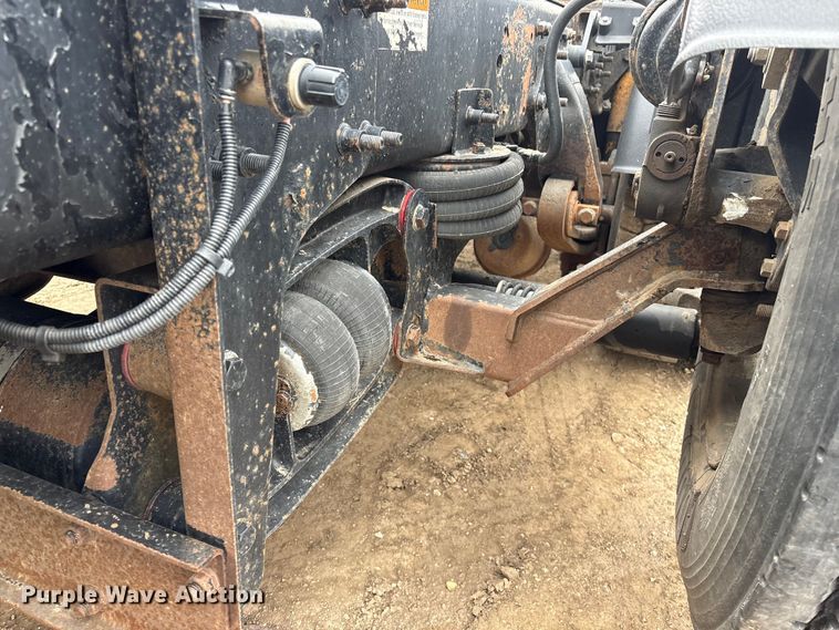 image for item FG2532 2011 Freightliner Coronado semi truck