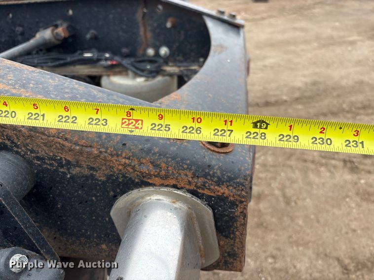 image for item FG2532 2011 Freightliner Coronado semi truck