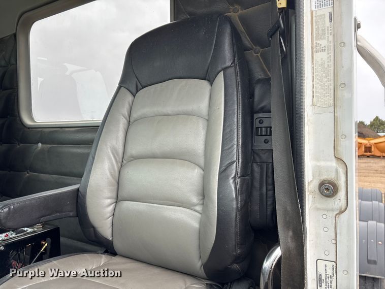 image for item FG2532 2011 Freightliner Coronado semi truck