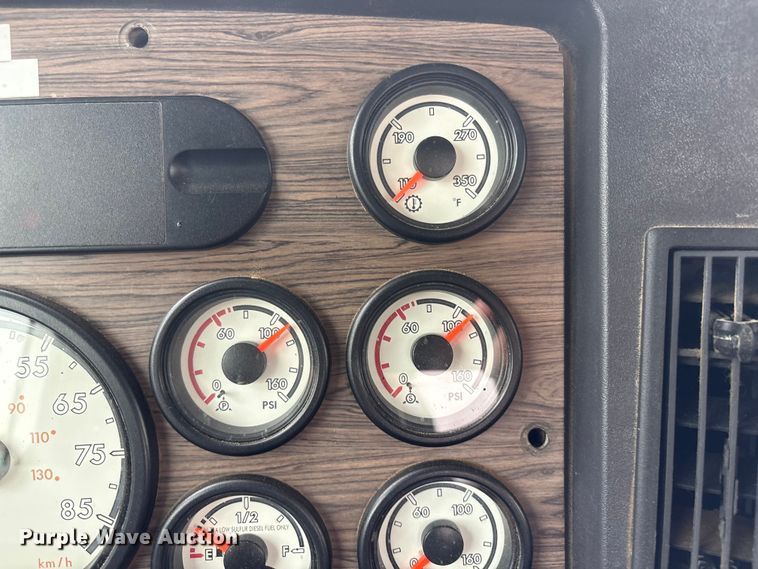 image for item FG2532 2011 Freightliner Coronado semi truck