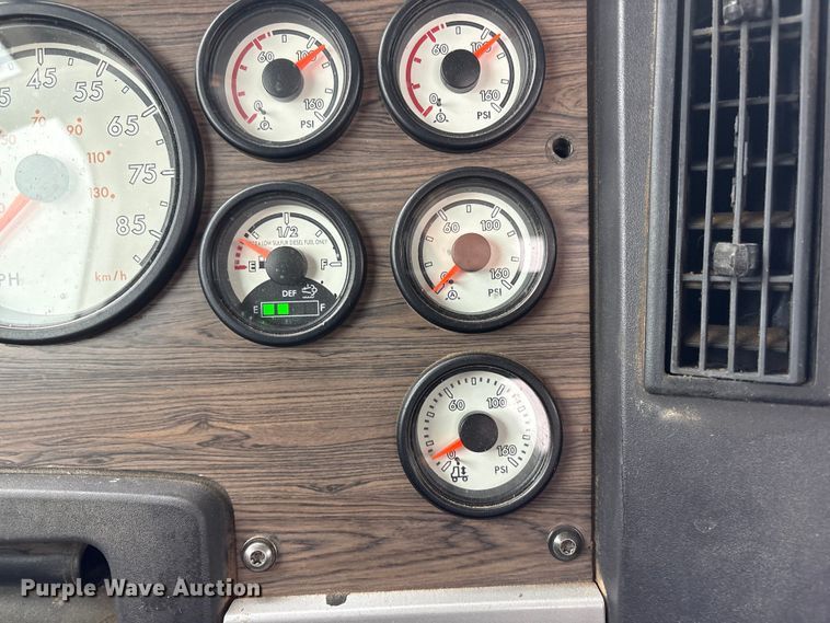 image for item FG2532 2011 Freightliner Coronado semi truck