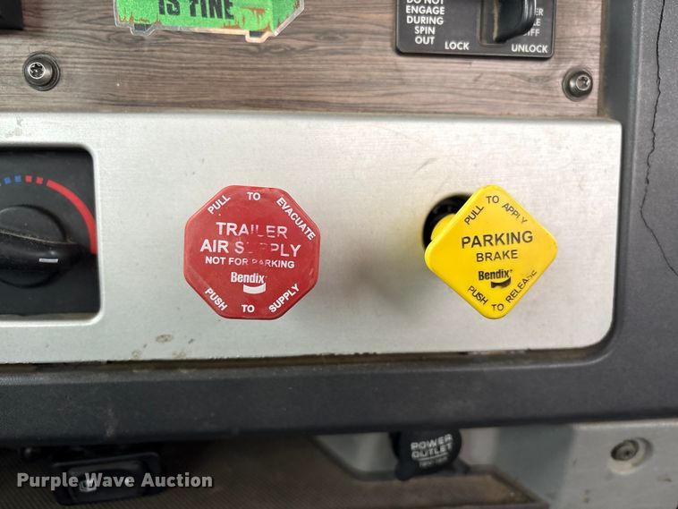 image for item FG2532 2011 Freightliner Coronado semi truck