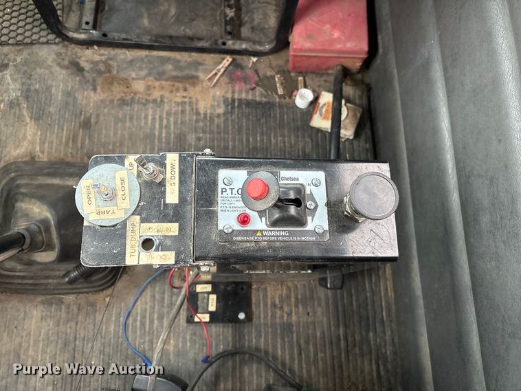 image for item FG2532 2011 Freightliner Coronado semi truck