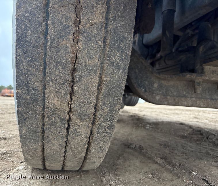 image for item FG2532 2011 Freightliner Coronado semi truck