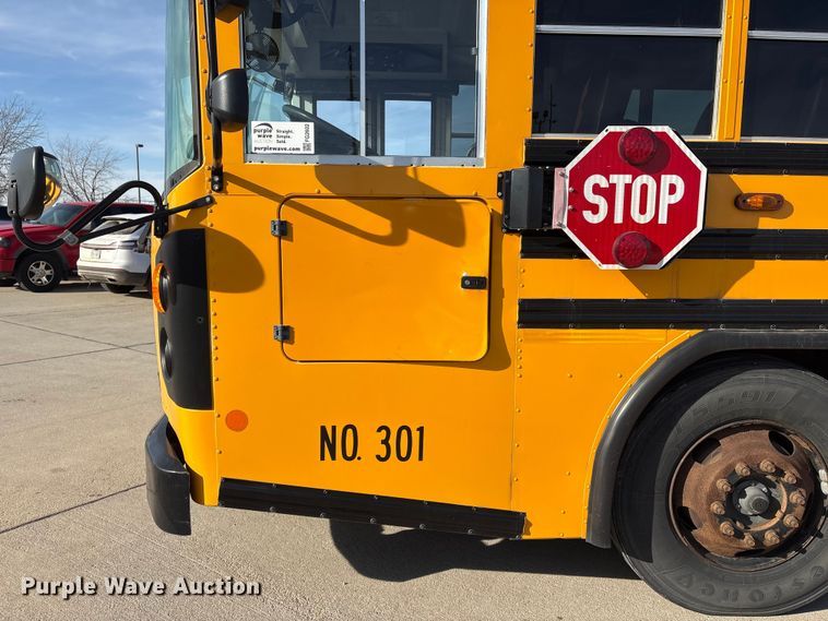 image for item FG2602 2014 Blue Bird school bus