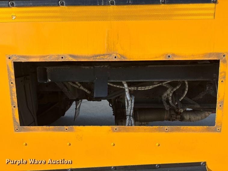 image for item FG2602 2014 Blue Bird school bus