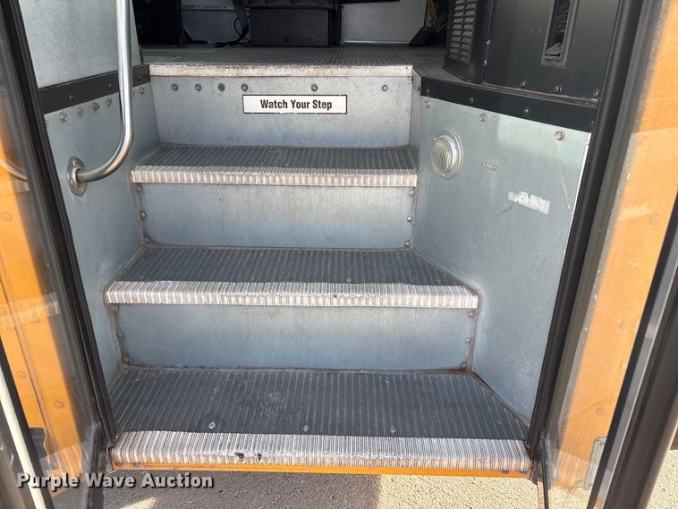 image for item FG2602 2014 Blue Bird school bus