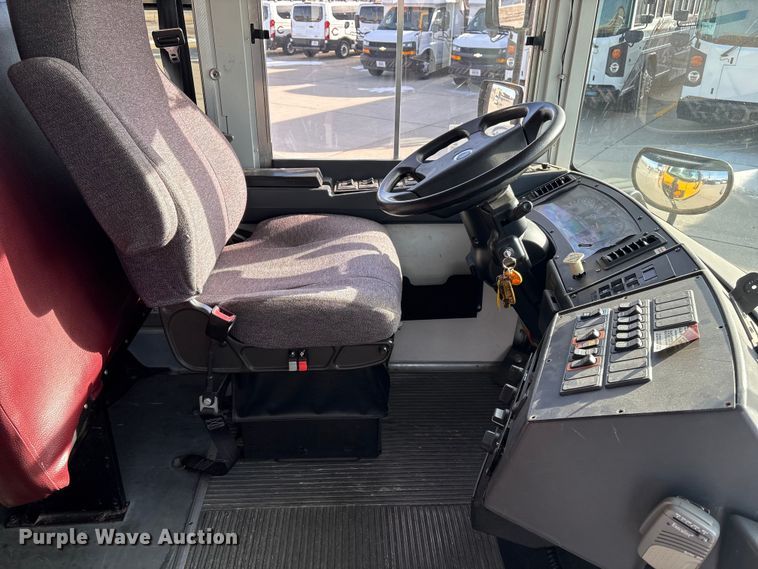 image for item FG2602 2014 Blue Bird school bus