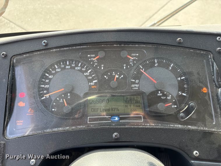 image for item FG2602 2014 Blue Bird school bus