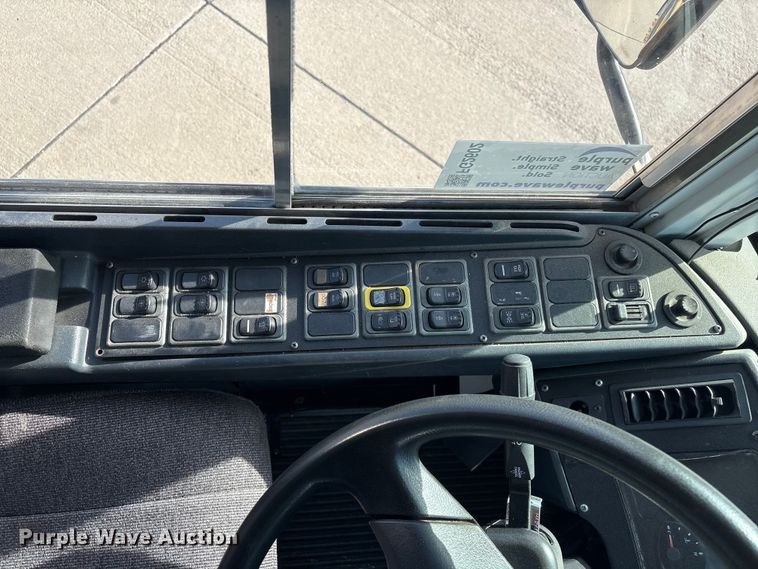 image for item FG2602 2014 Blue Bird school bus