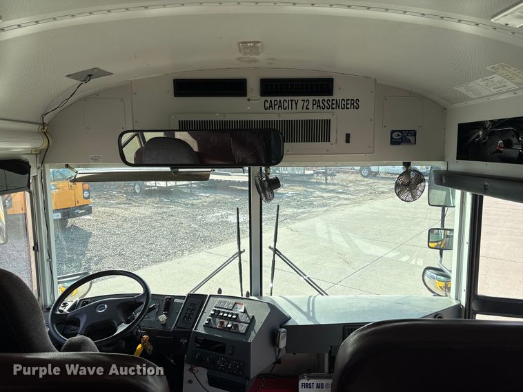 image for item FG2602 2014 Blue Bird school bus