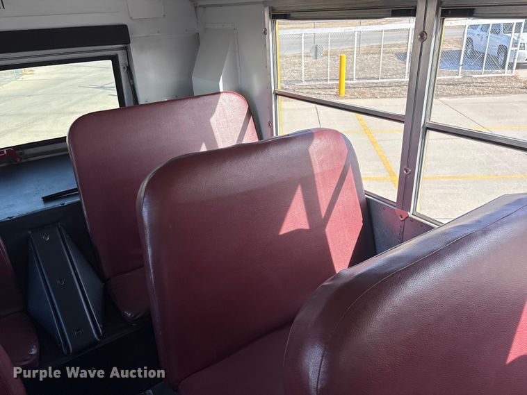 image for item FG2602 2014 Blue Bird school bus