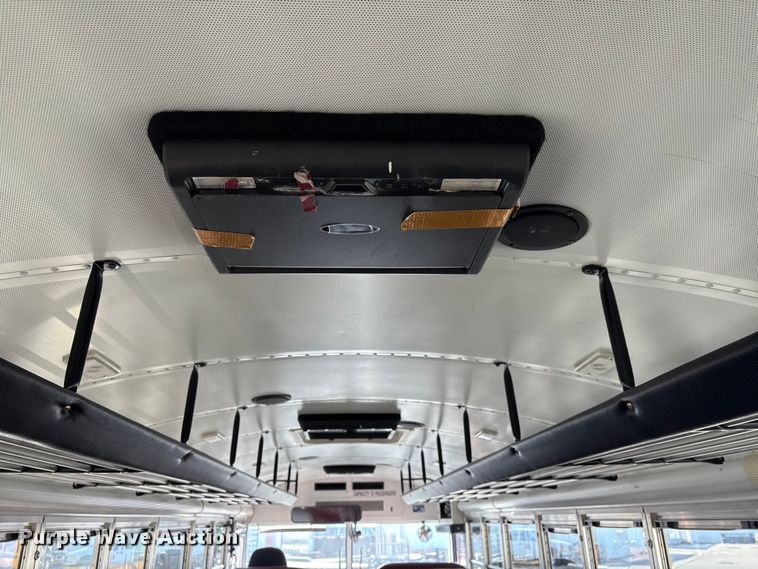 image for item FG2602 2014 Blue Bird school bus