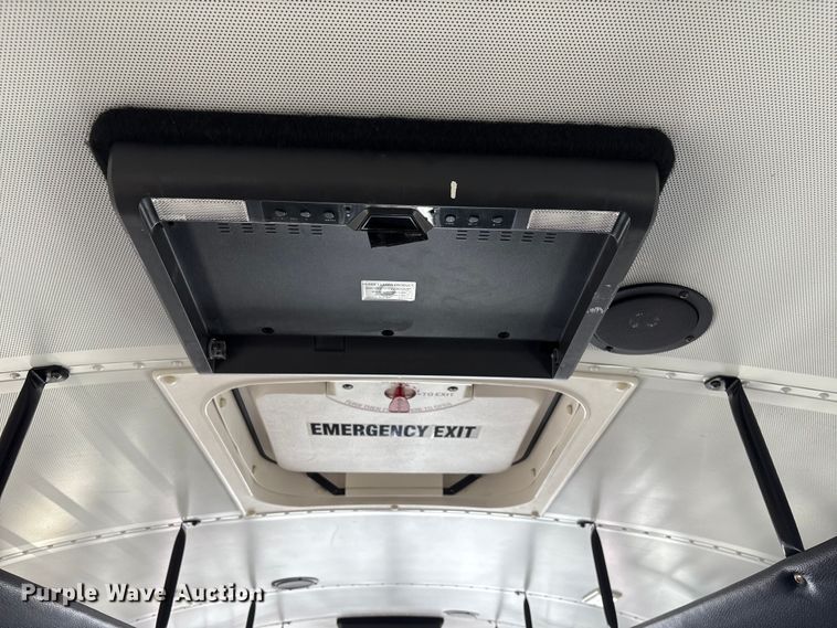 image for item FG2602 2014 Blue Bird school bus