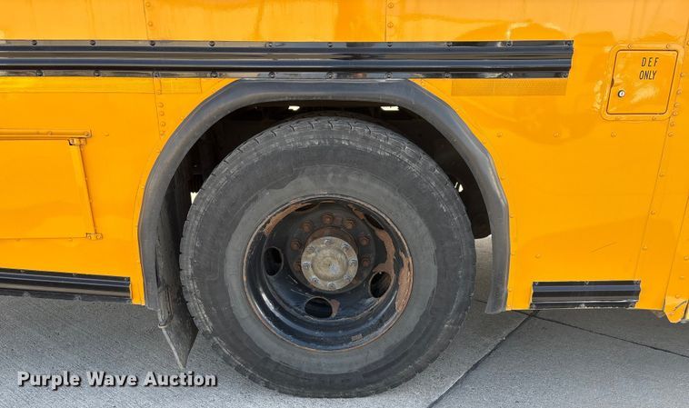 image for item FG2602 2014 Blue Bird school bus
