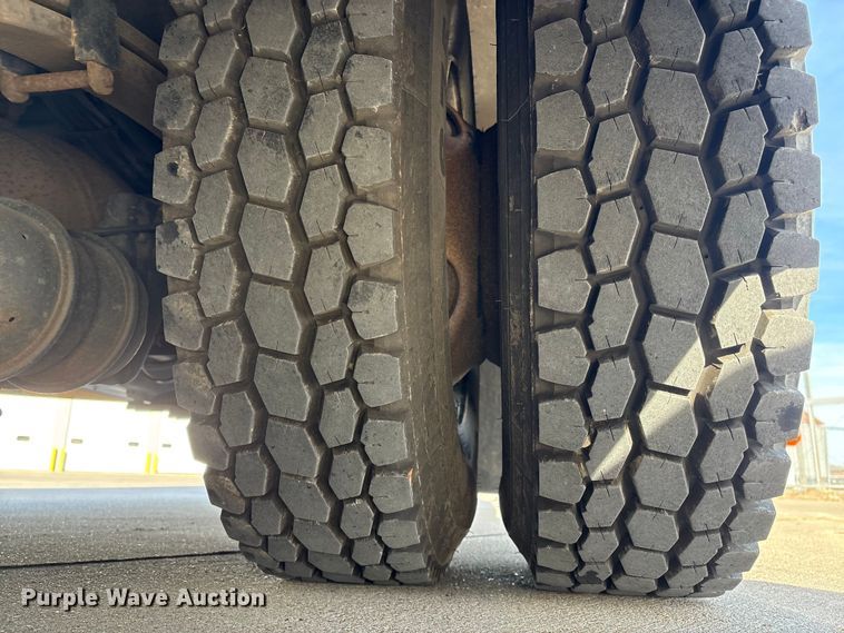 image for item FG2602 2014 Blue Bird school bus