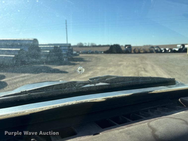 image for item FG2728 1977 Ford 800 flatbed truck