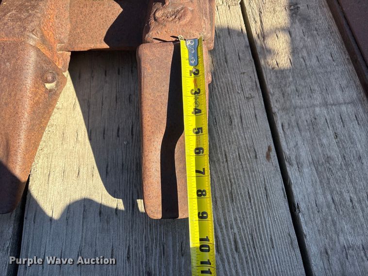 image for item FG2729 Balderson excavator bucket