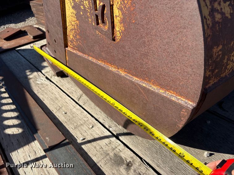 image for item FG2729 Balderson excavator bucket