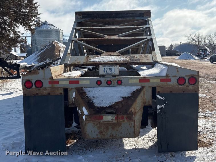 image for item FG2731 2018 Manac 4B346A230 bottom dump trailer