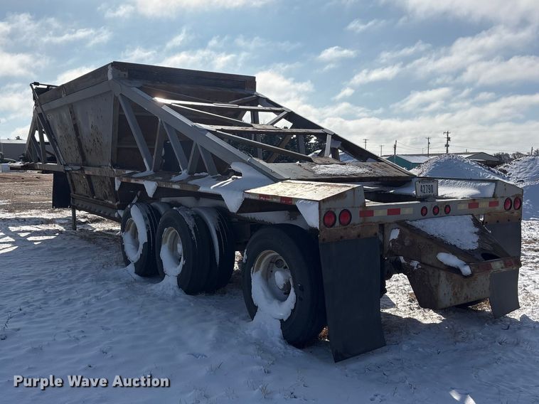 image for item FG2731 2018 Manac 4B346A230 bottom dump trailer