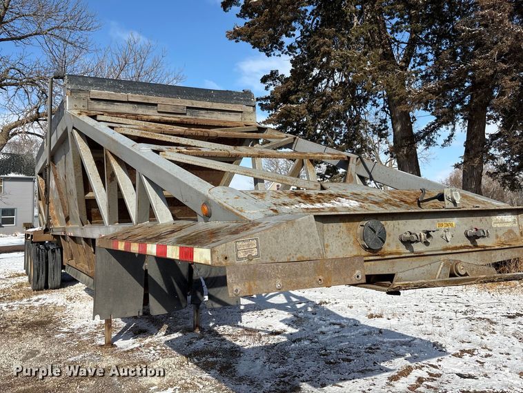 image for item FG2731 2018 Manac 4B346A230 bottom dump trailer