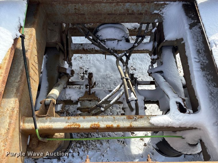 image for item FG2731 2018 Manac 4B346A230 bottom dump trailer