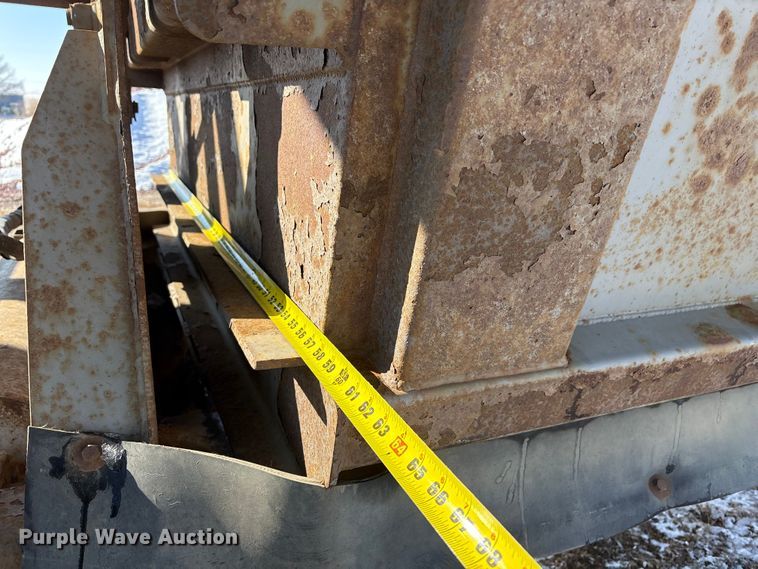 image for item FG2731 2018 Manac 4B346A230 bottom dump trailer