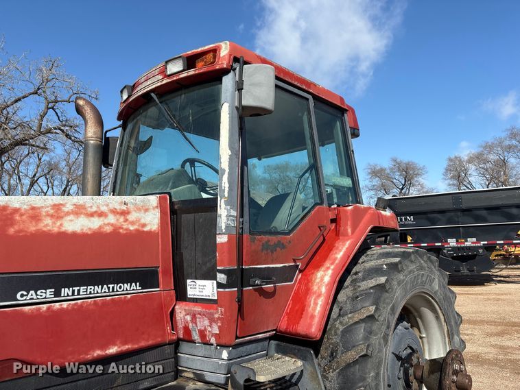 image for item FG2732 1996 Case IH 7220 MFWD tractor