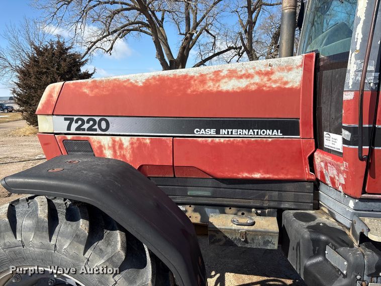 image for item FG2732 1996 Case IH 7220 MFWD tractor