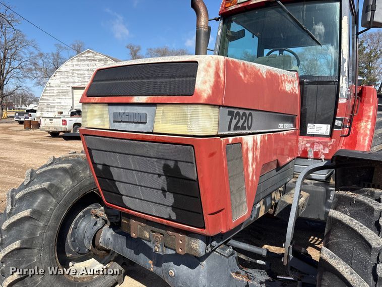 image for item FG2732 1996 Case IH 7220 MFWD tractor