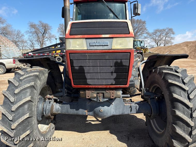 image for item FG2732 1996 Case IH 7220 MFWD tractor