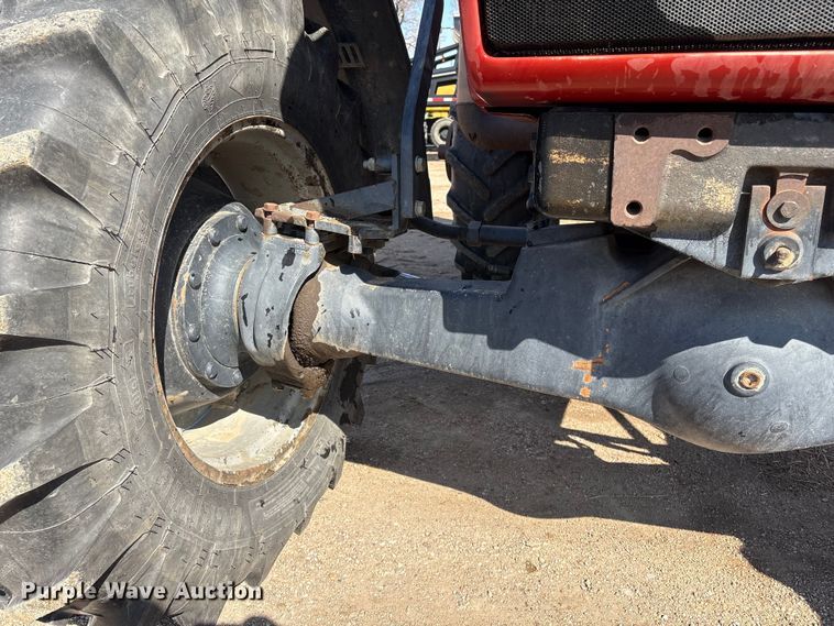 image for item FG2732 1996 Case IH 7220 MFWD tractor