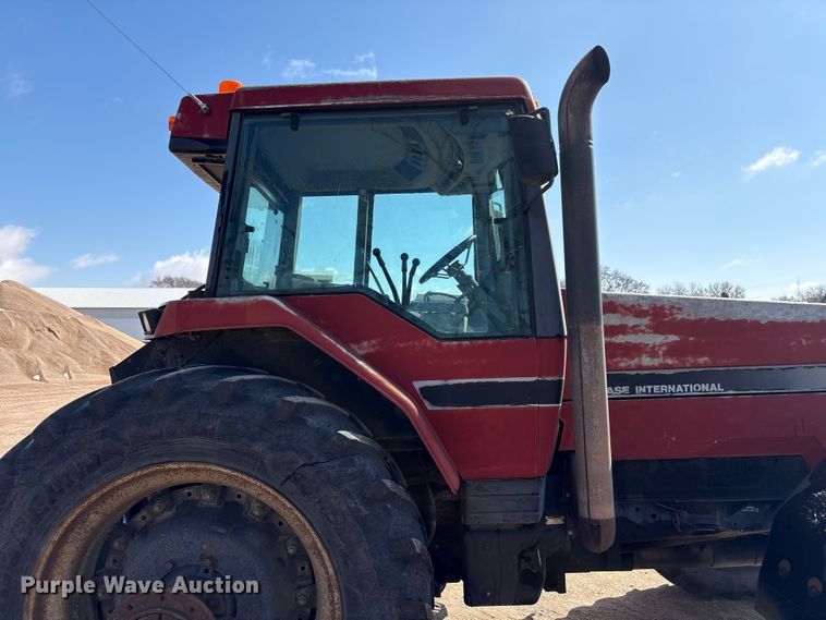 image for item FG2732 1996 Case IH 7220 MFWD tractor