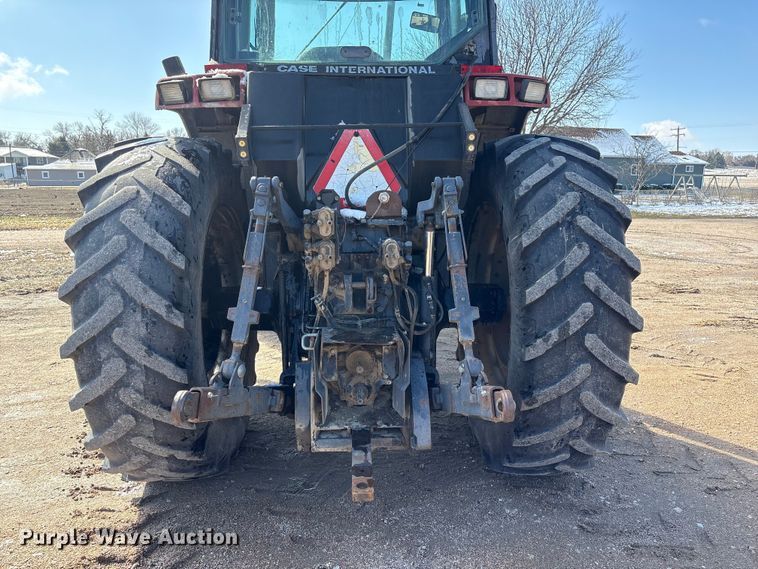 image for item FG2732 1996 Case IH 7220 MFWD tractor