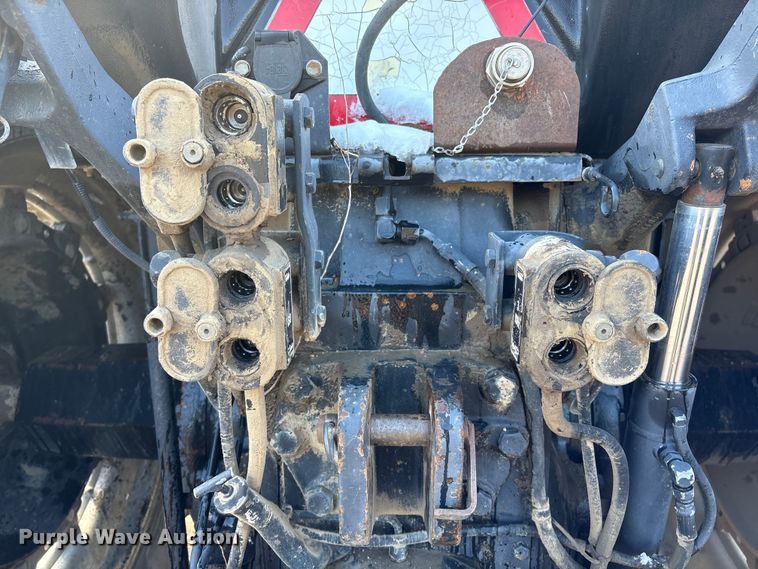 image for item FG2732 1996 Case IH 7220 MFWD tractor