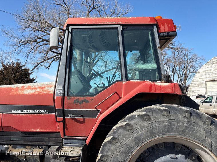 image for item FG2732 1996 Case IH 7220 MFWD tractor