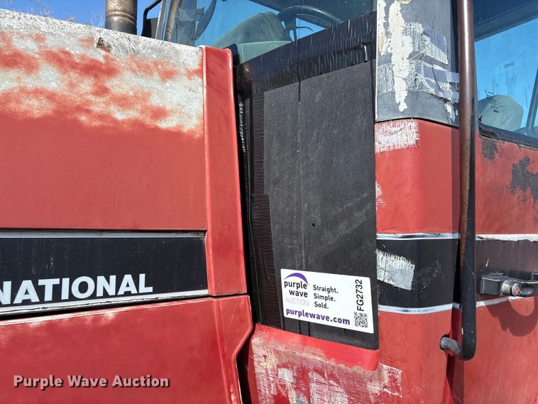 image for item FG2732 1996 Case IH 7220 MFWD tractor