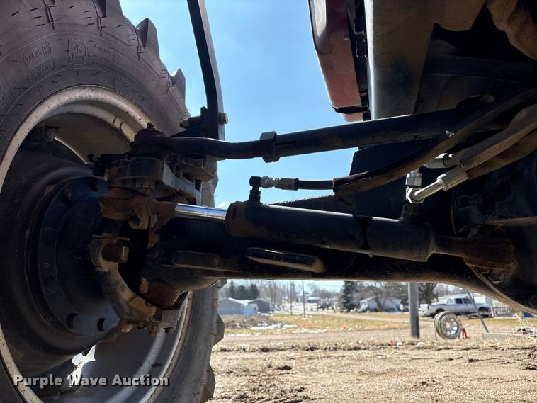 image for item FG2732 1996 Case IH 7220 MFWD tractor