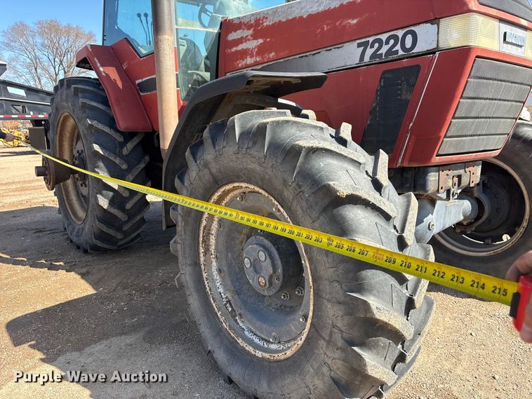 image for item FG2732 1996 Case IH 7220 MFWD tractor