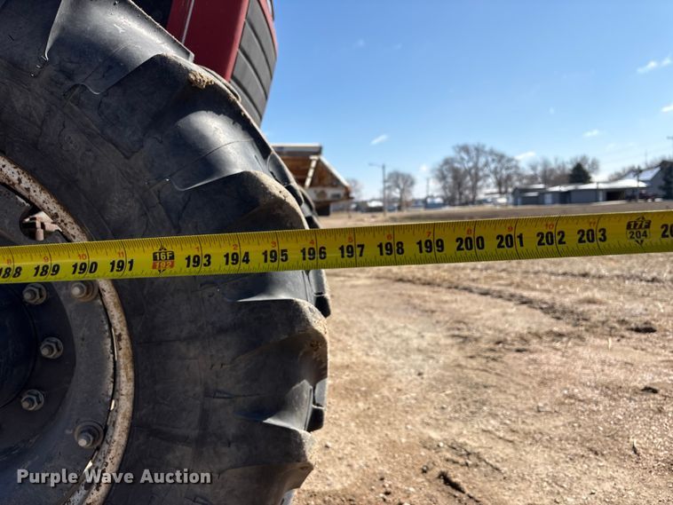 image for item FG2732 1996 Case IH 7220 MFWD tractor