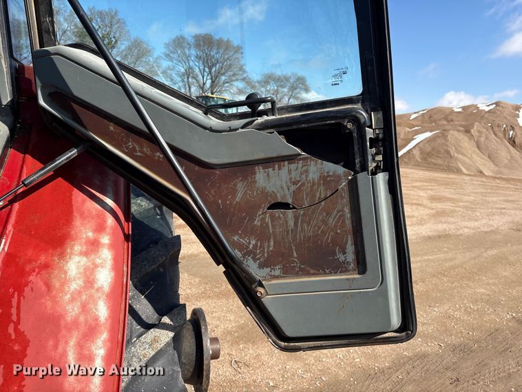 image for item FG2732 1996 Case IH 7220 MFWD tractor