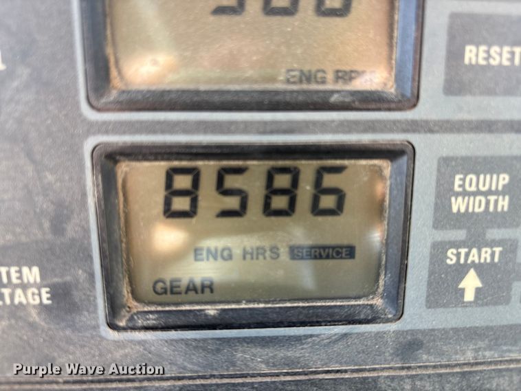 image for item FG2732 1996 Case IH 7220 MFWD tractor