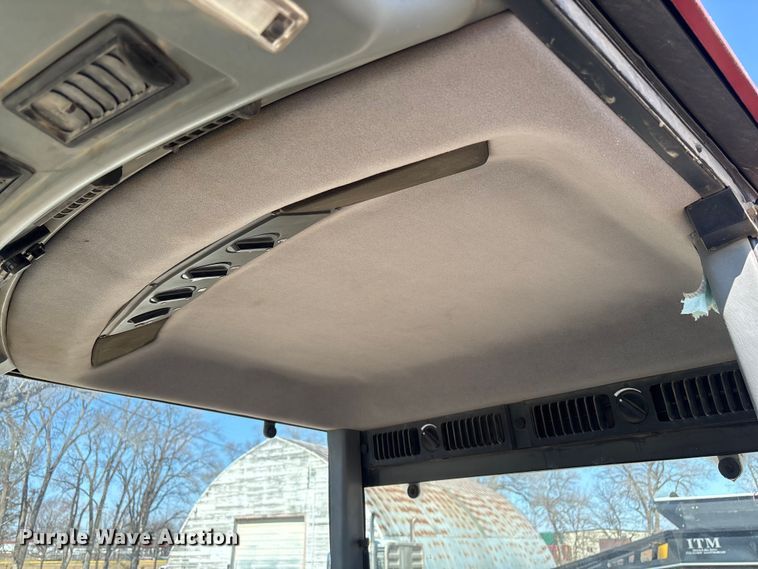 image for item FG2732 1996 Case IH 7220 MFWD tractor