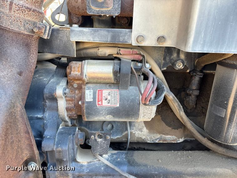 image for item FG2732 1996 Case IH 7220 MFWD tractor