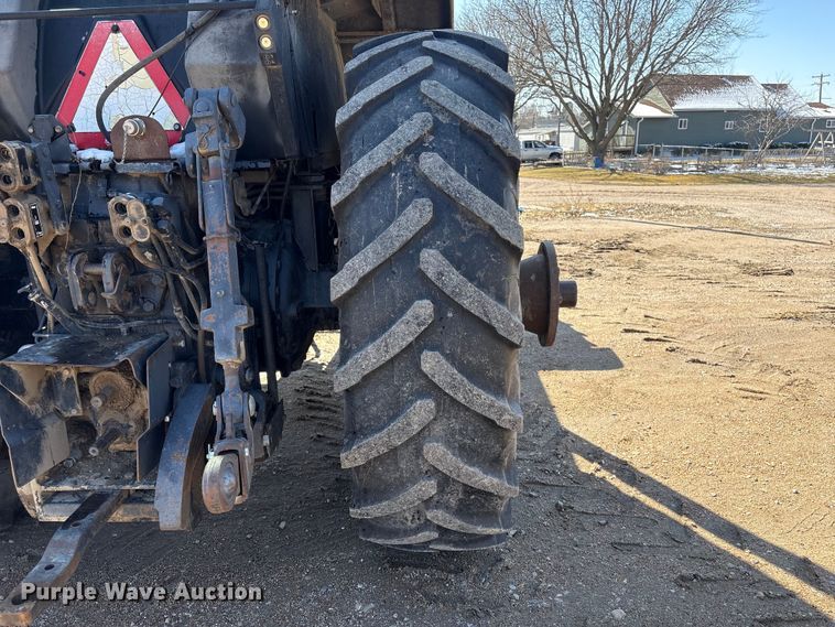 image for item FG2732 1996 Case IH 7220 MFWD tractor
