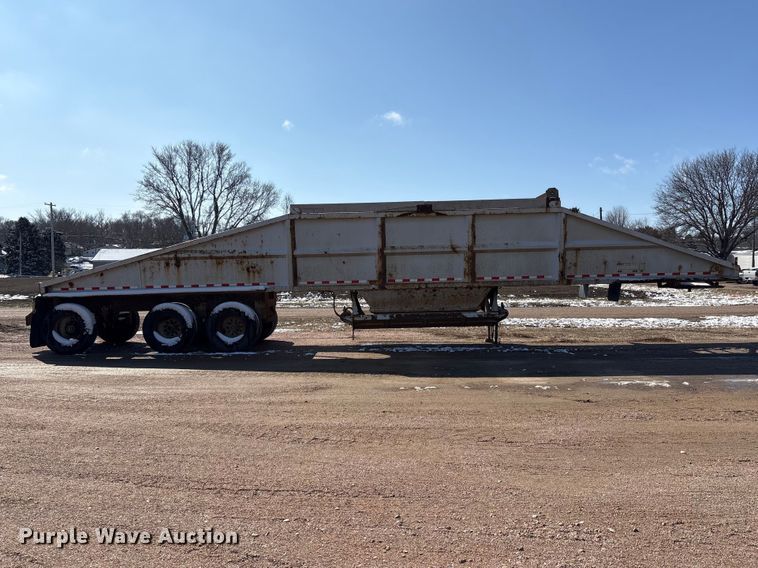 image for item FG2733 2010 Trailblazer S4663 bottom dump trailer