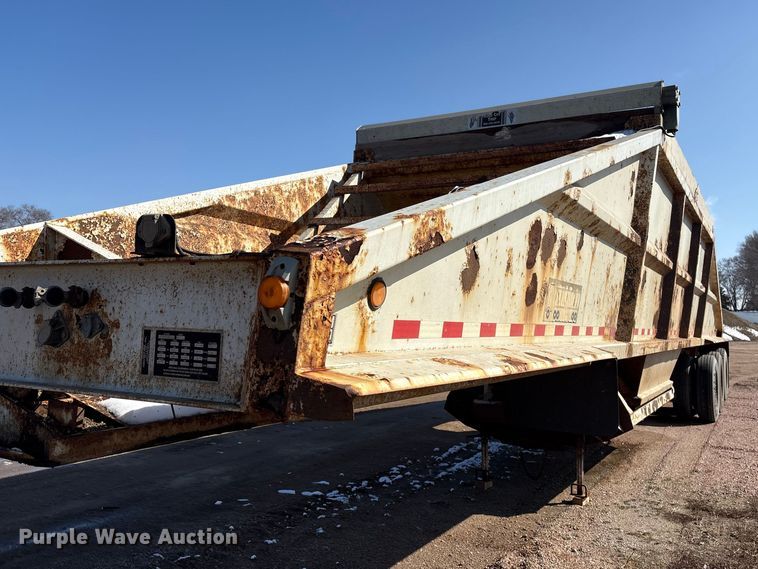 image for item FG2733 2010 Trailblazer S4663 bottom dump trailer