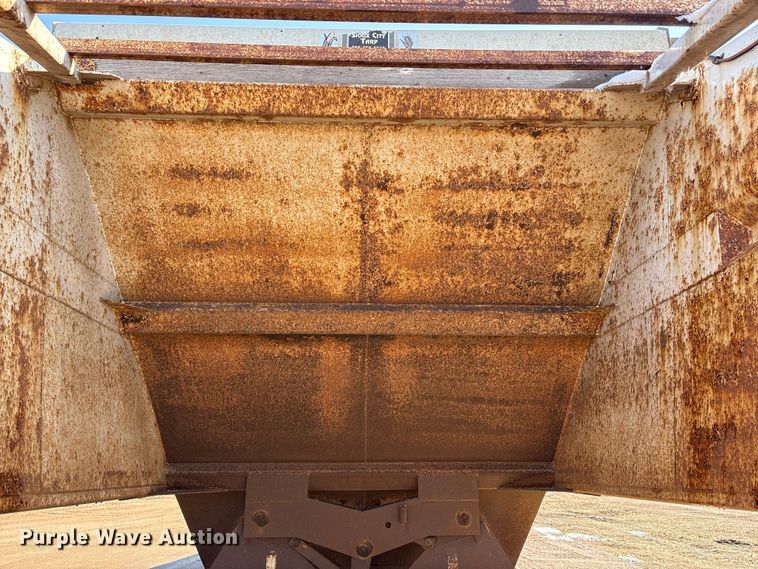 image for item FG2733 2010 Trailblazer S4663 bottom dump trailer